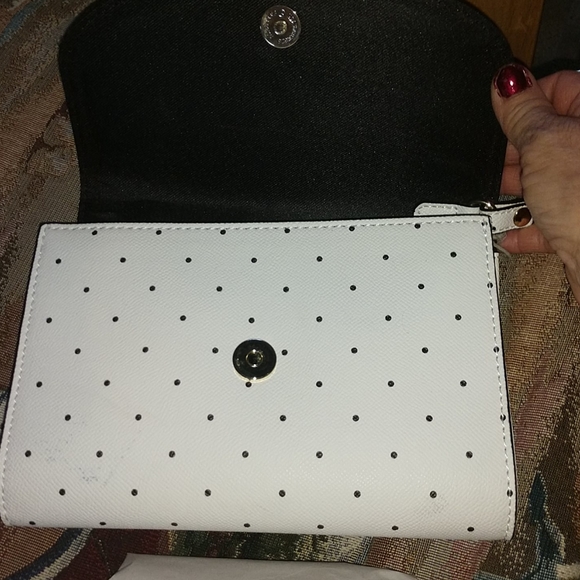 Super cute wristlet - Picture 5 of 6